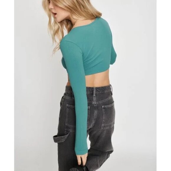 Garage Sabrina Twisted Seamless Long Sleeve Tee - Picture 2 of 2